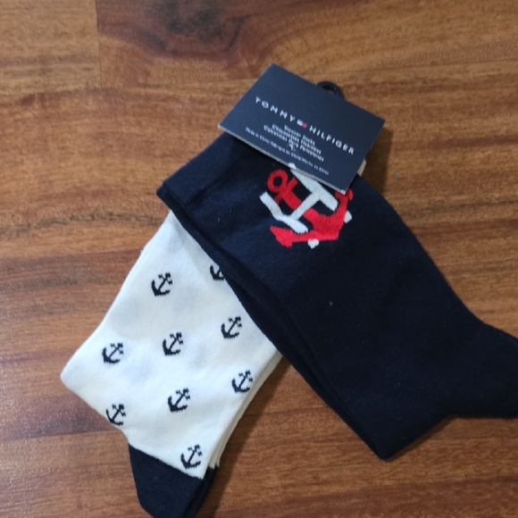 Tommy Hilfiger Adults Navy and White Anchor Socks NWT SET 2 PAIRS - Picture 1 of 7